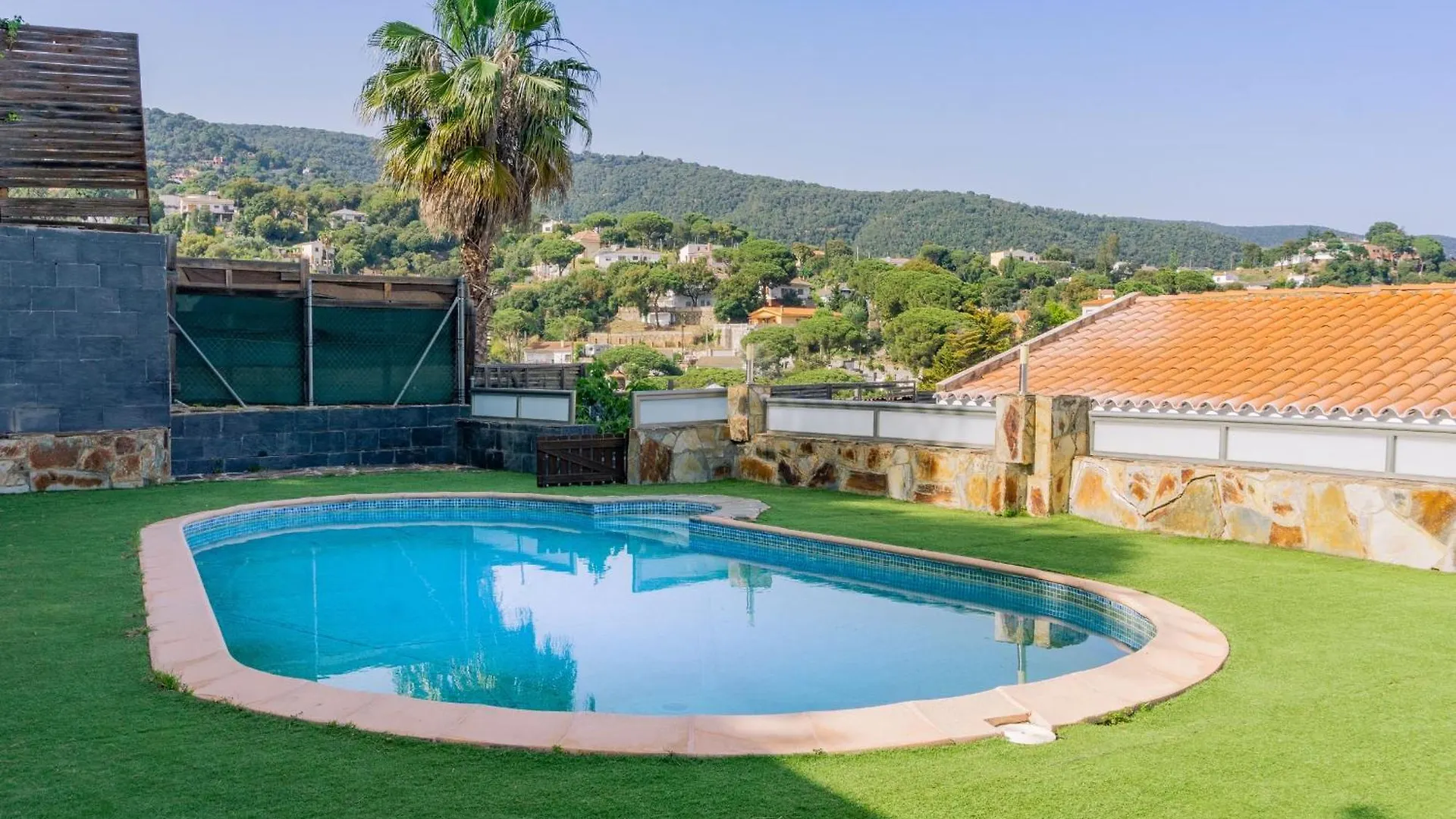 Preciosa Casa En Sant Cebria De Vallalta 0*,